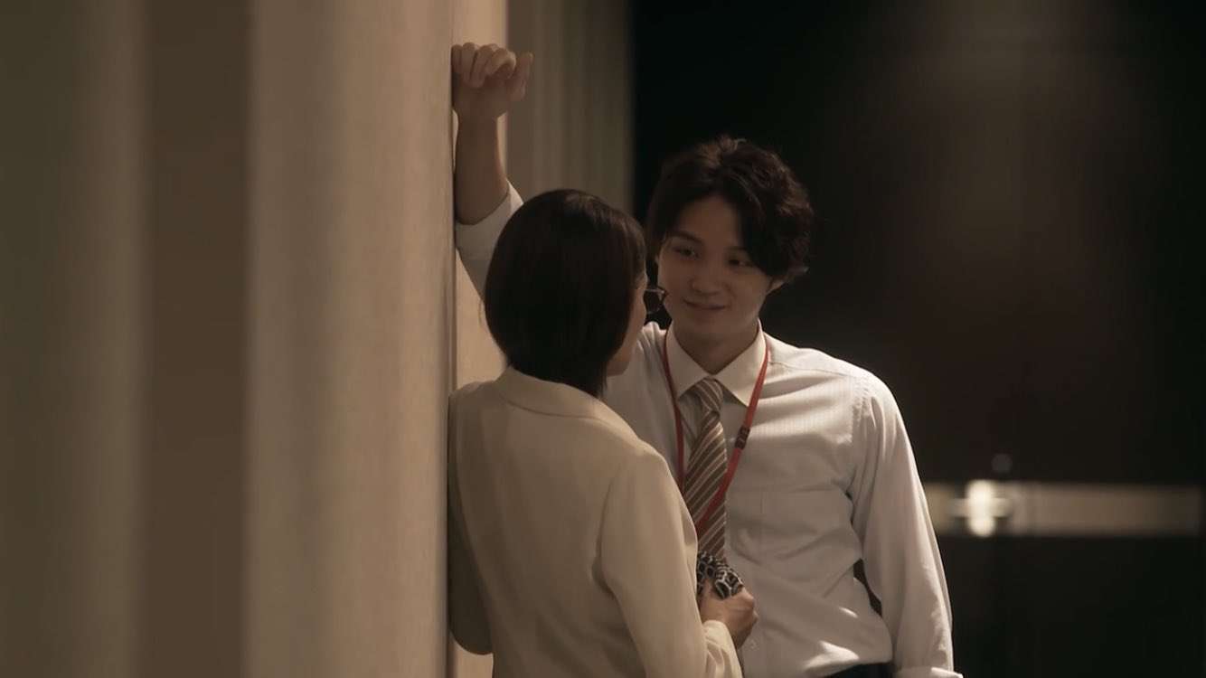 磯村勇斗、『恋する母たち』オフィスでの“強引なキス”はハプニング「勢いよくやったら…」