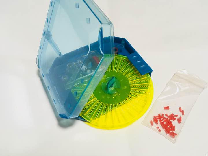 進研ゼミ・赤ペン先生の思い出のふろく、商品を貼るトピ