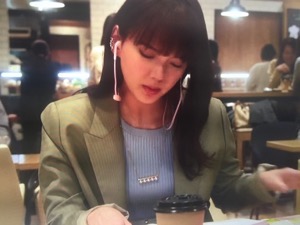 ニットに合わせるネックレス