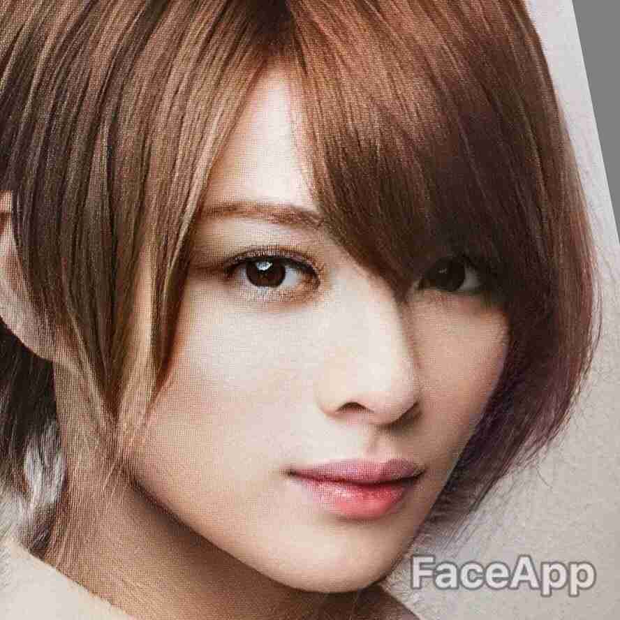 アプリで芸能人を性転換させてみるトピpart２