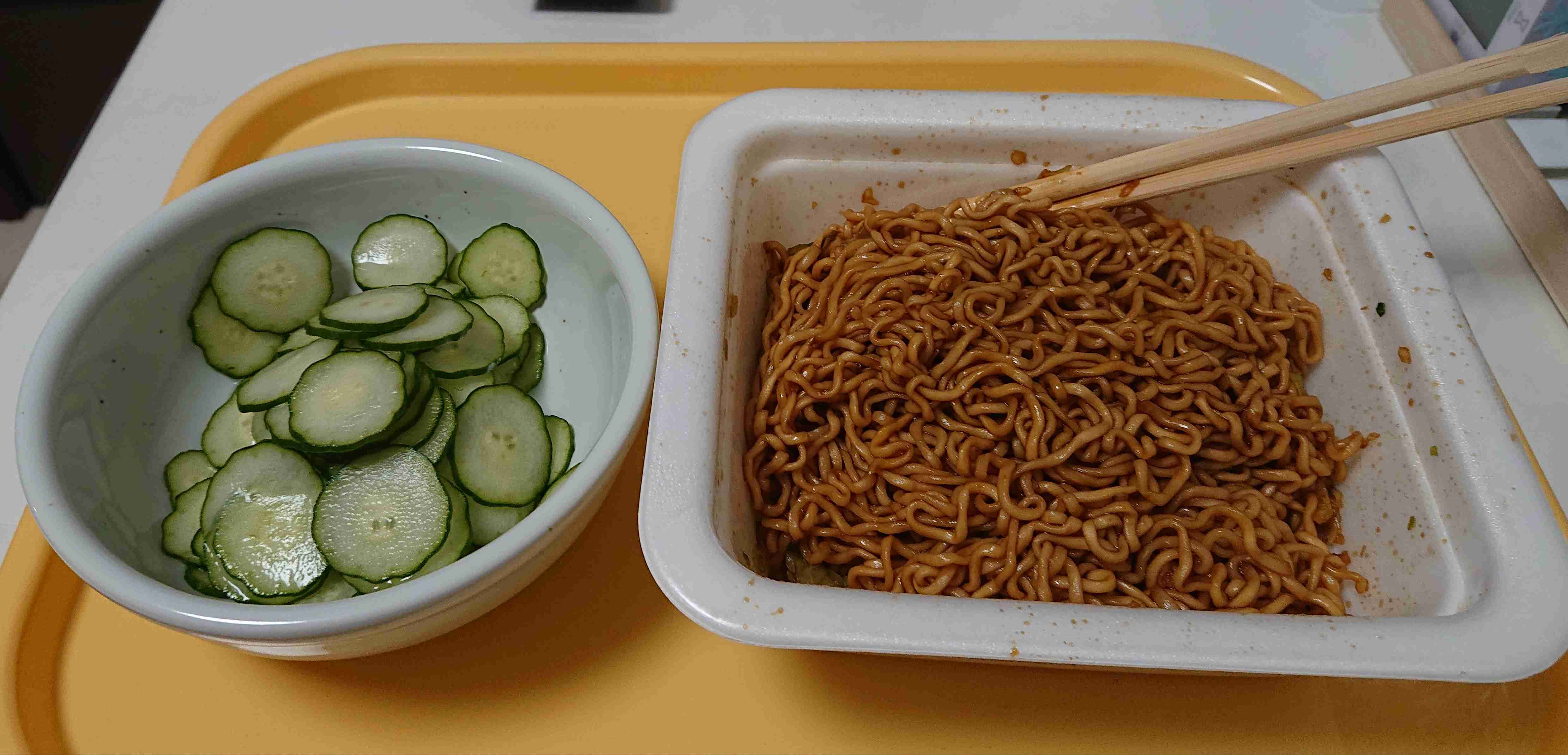 【一人暮らし】ろくなもの食べてない人