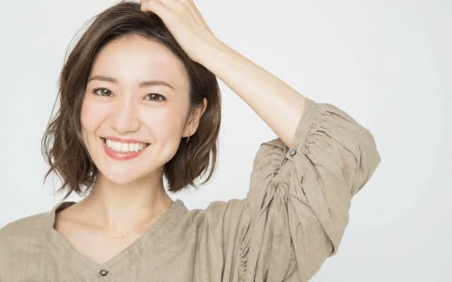 正直に自分の顔のレベルを「上中下」で書いていくトピ。