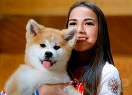 ザギトワ愛犬マサルがエアウィーヴと契約更新 そろってリモート出演「元気にしています」