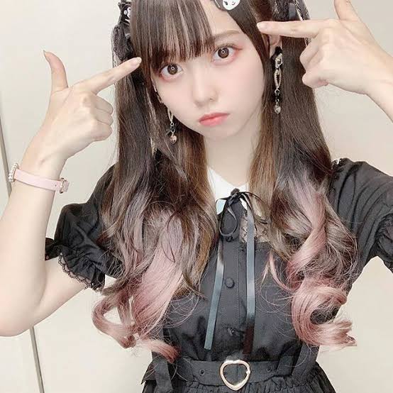 実際の自分とは真逆の自己紹介をするトピ