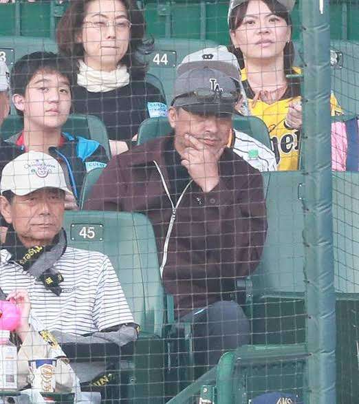 徹子の部屋で呼び鈴が鳴る 渡辺謙が乱入 1分で立ち去り山中教授もビックリ