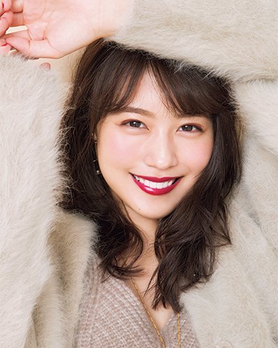 濃いメイクが似合う女優さん