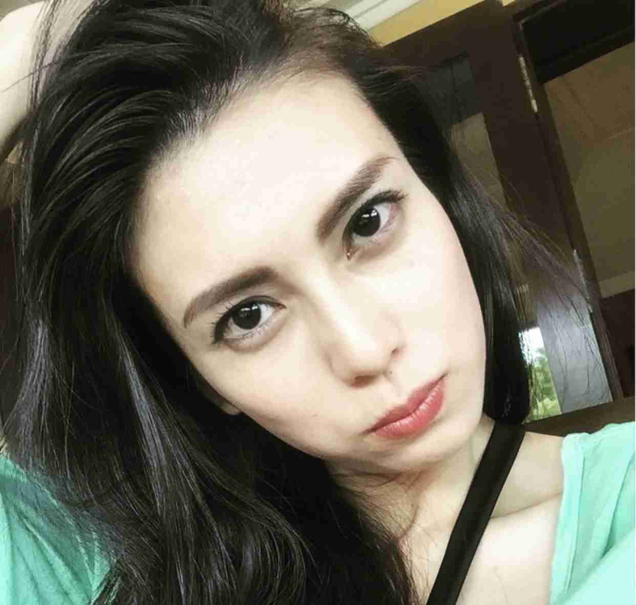 濃いメイクが似合う女優さん