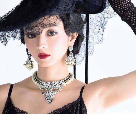 濃いメイクが似合う女優さん