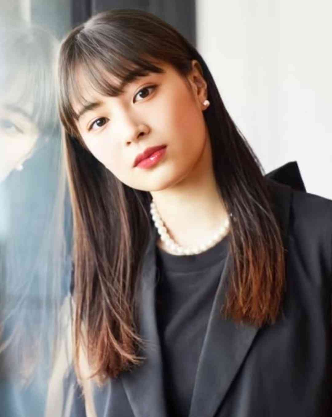 濃いメイクが似合う女優さん