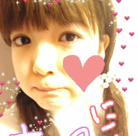 藤田ニコル「赤髪にしました」　新しい髪色にファンも「意外」「新鮮」「大人の感じ」