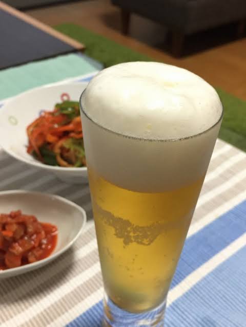 【週末】金曜日にお酒を呑みながら穏やかに雑談するトピ