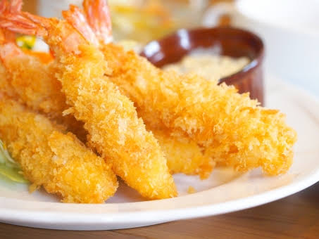 【週末】金曜日にお酒を呑みながら穏やかに雑談するトピ