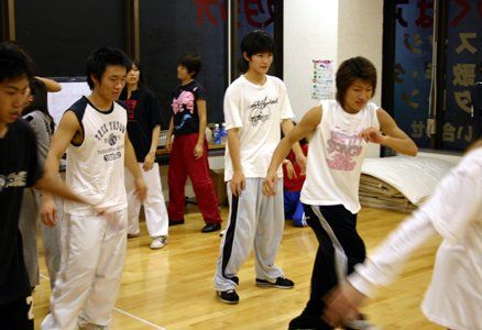 三浦春馬さん代表作「キンキーブーツ」特別映像が公開「春馬はいつまでも大切な一員」
