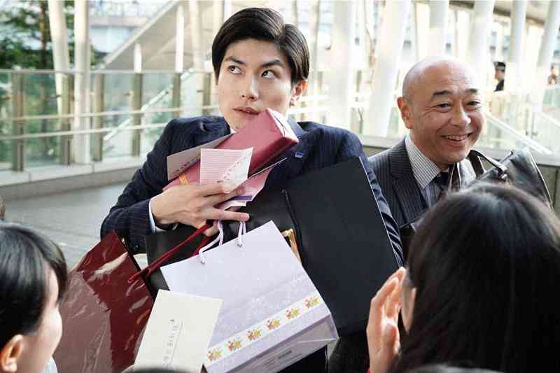 三浦春馬さん代表作「キンキーブーツ」特別映像が公開「春馬はいつまでも大切な一員」