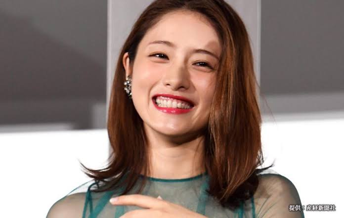 笑うと口が四角くなる人がなんか好き ガールズちゃんねる Girls Channel