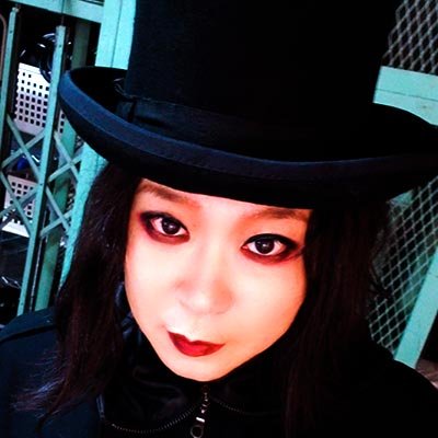 ボーカル以外の画像でバンド名が分かったらプラスするトピ