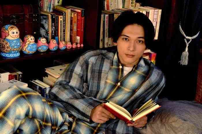 吉沢亮主演、映画『AWAKE』初の予告映像解禁 “最強”の将棋ソフトでライバルと対峙