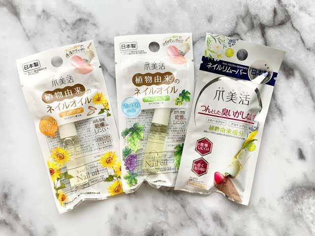 100均で買うことが多いコスメ
