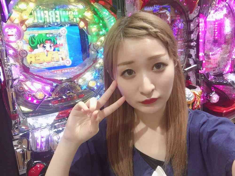 BiSH、冬スタイルを華麗に着こなし 『smart』表紙&17P大特集&付録は「ラーメンタイマー」