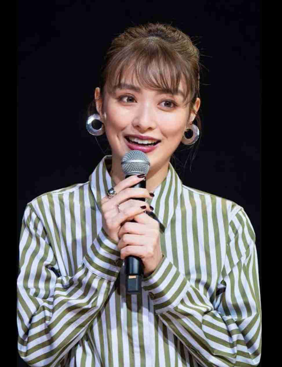 平子理沙、25年前の細眉へそ出しショット公開「わたし史上最高の細眉～!90年代ってカンジ」