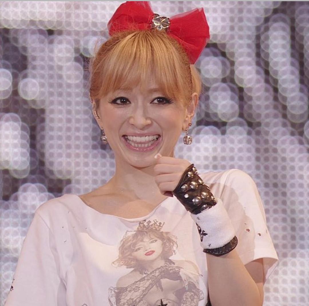 浜崎あゆみ、年越し生配信ライブ中止 サポートメンバーがコロナ感染で濃厚接触者に該当