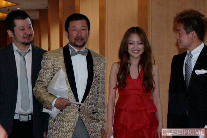 安達祐実、ブルーヘアに大胆イメチェン「綺麗」「ブルーも似合う」と反響