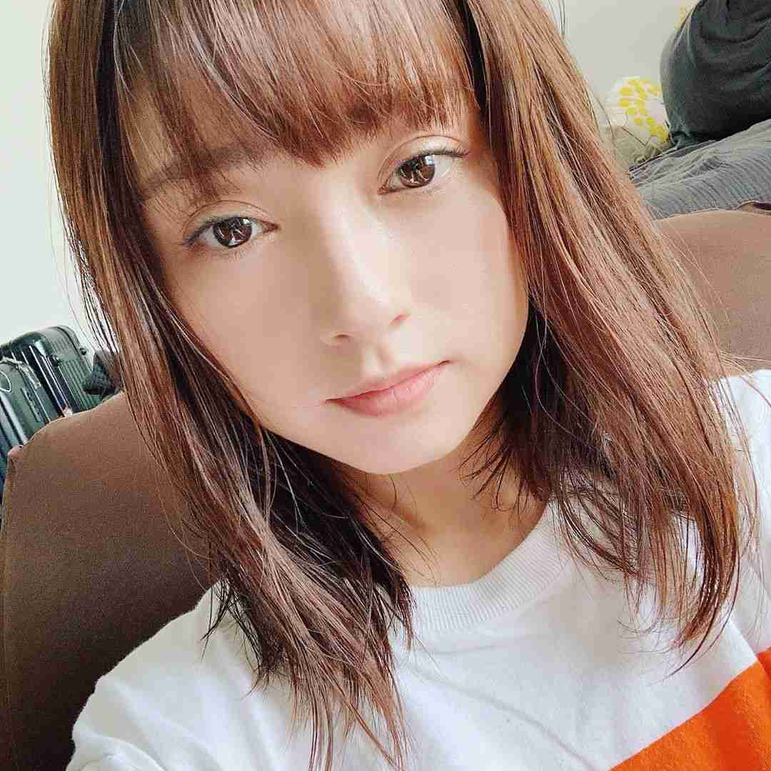 安達祐実、ブルーヘアに大胆イメチェン「綺麗」「ブルーも似合う」と反響