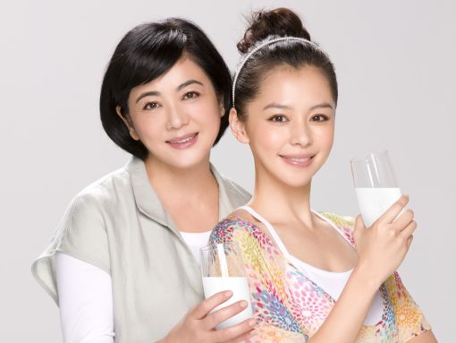 台湾で大活躍中のビビアン・スー 衰えぬ容姿に「時を凍らせている」の声