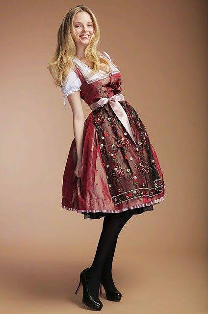 世界の素敵な民族衣装を貼るトピ