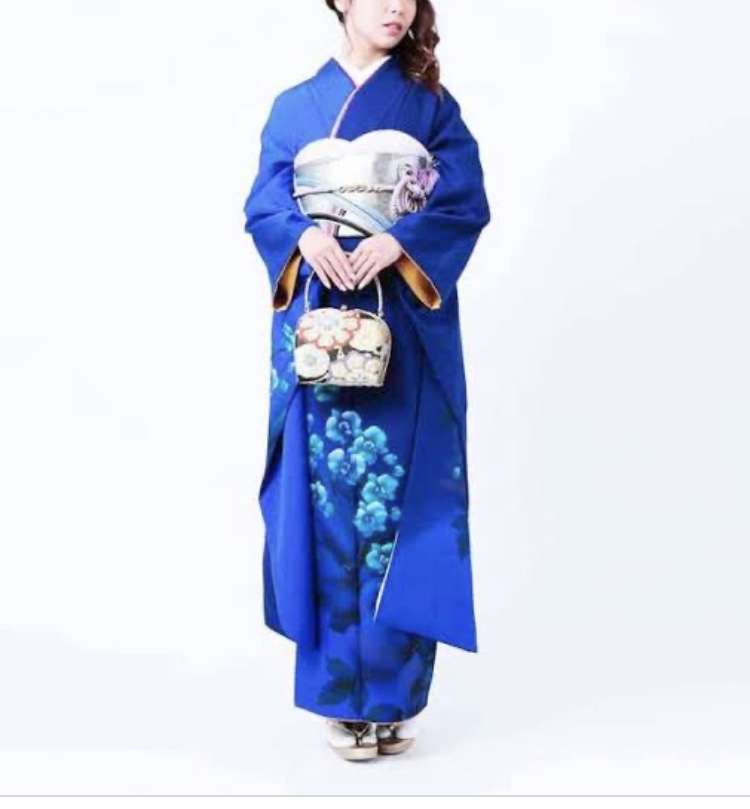 世界の素敵な民族衣装を貼るトピ