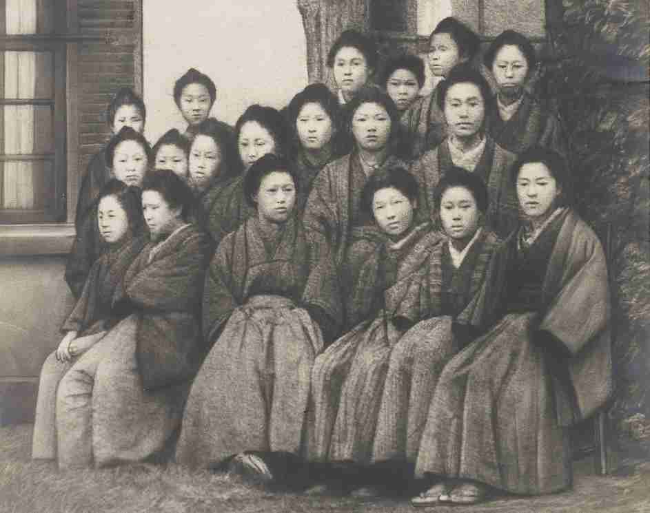 世界の素敵な民族衣装を貼るトピ