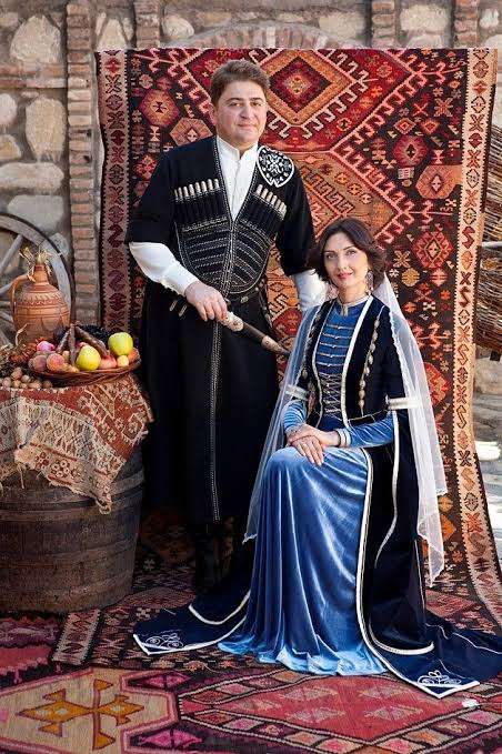 世界の素敵な民族衣装を貼るトピ