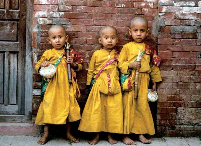 世界の素敵な民族衣装を貼るトピ