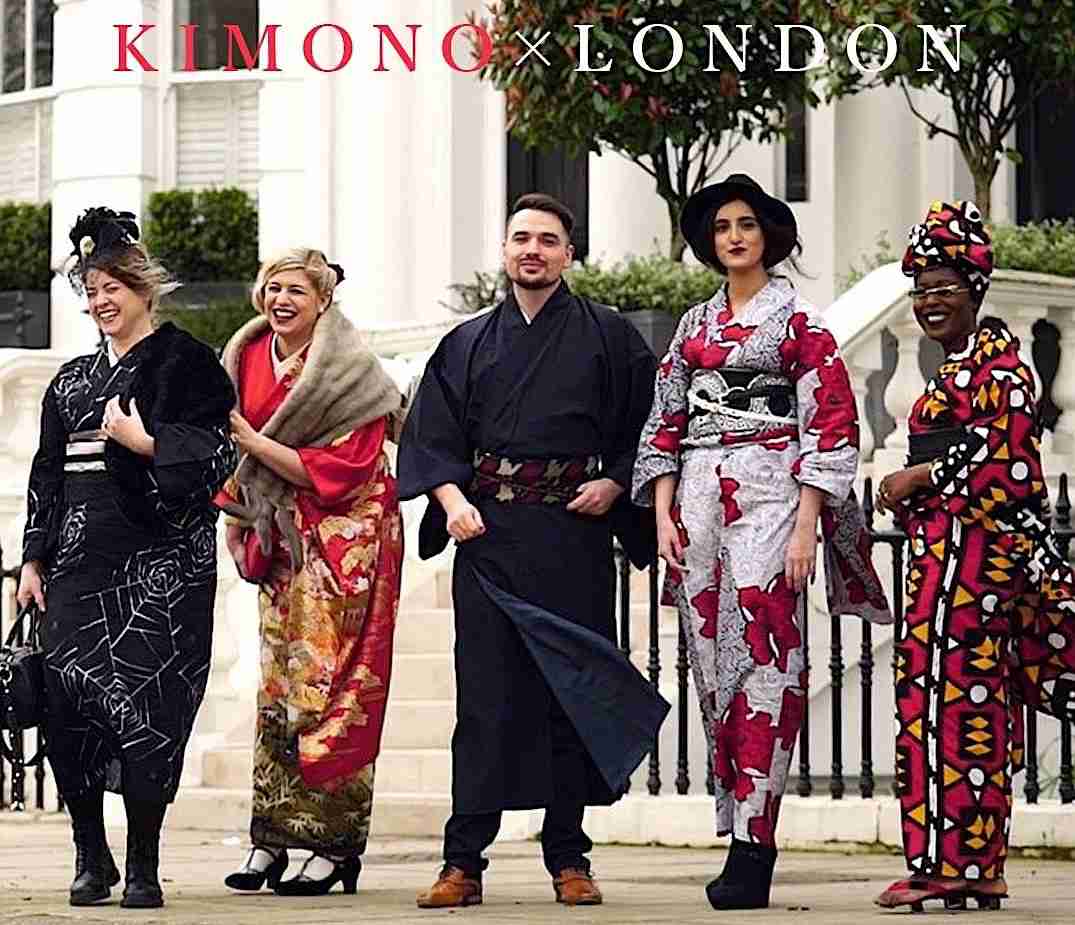 世界の素敵な民族衣装を貼るトピ