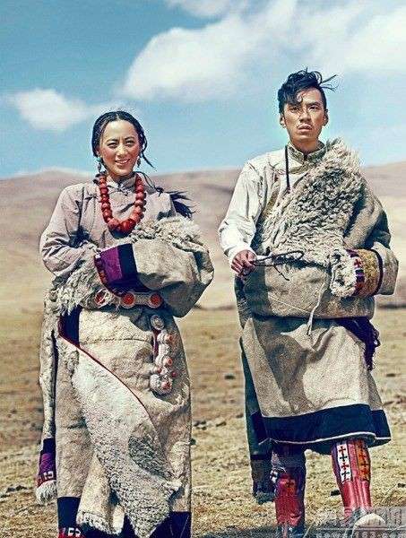 世界の素敵な民族衣装を貼るトピ