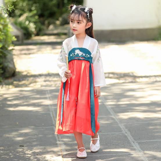 世界の素敵な民族衣装を貼るトピ