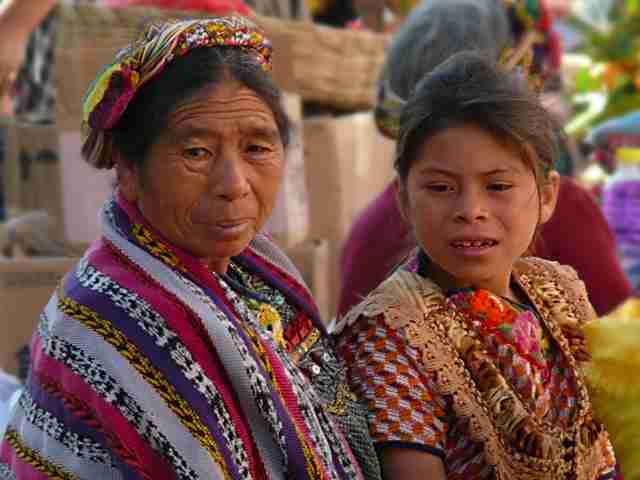 世界の素敵な民族衣装を貼るトピ