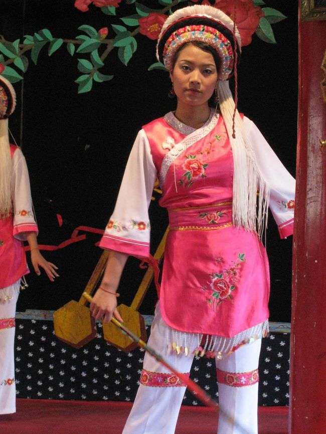 世界の素敵な民族衣装を貼るトピ