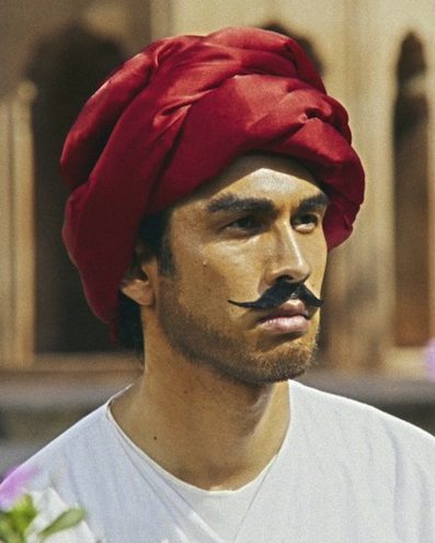 世界の素敵な民族衣装を貼るトピ