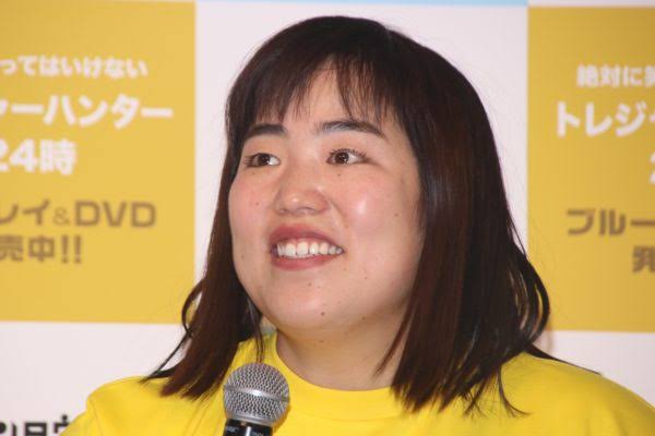 36キロ減量ゆりやんレトリィバァが左手薬指に指輪をしファン騒然「ゆ、指輪」「また痩せた」