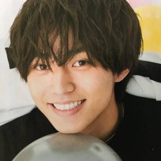 永瀬廉「国宝級イケメン」圧倒的強さで連覇 殿堂入り記念で『ViVi』特別版表紙に緊急登場