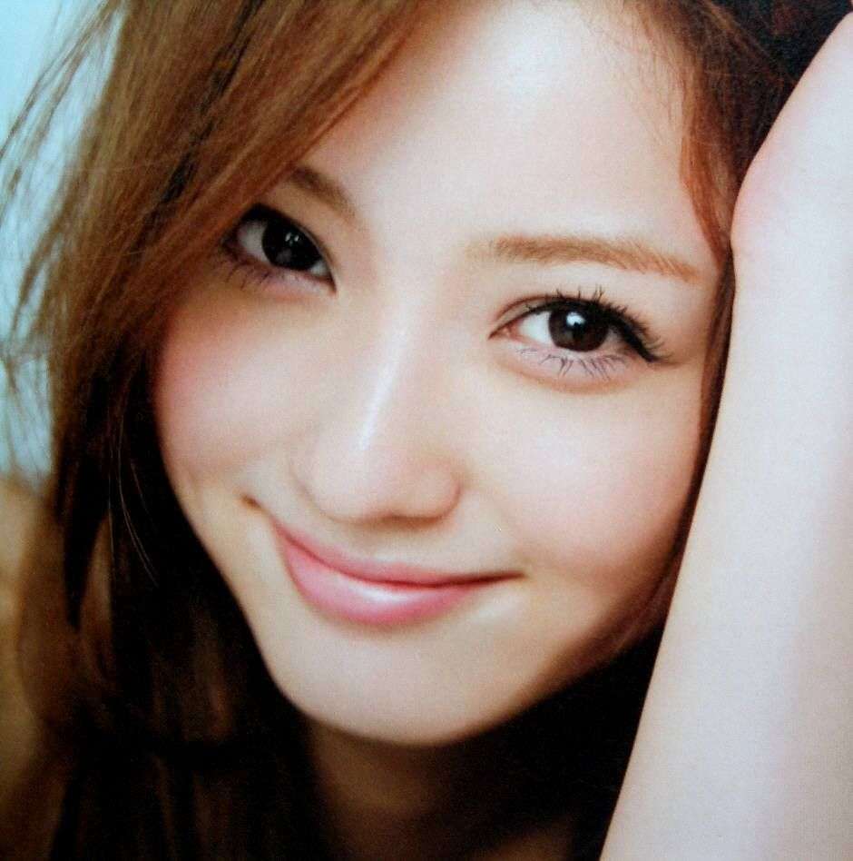 佐々木希 リップのみで登場「ほぼすっぴんでこの美貌…おそろしや」