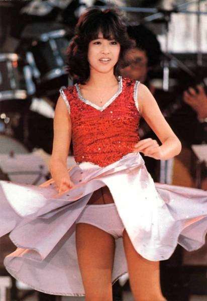 女優さんの初々しい頃の画像を貼るトピ