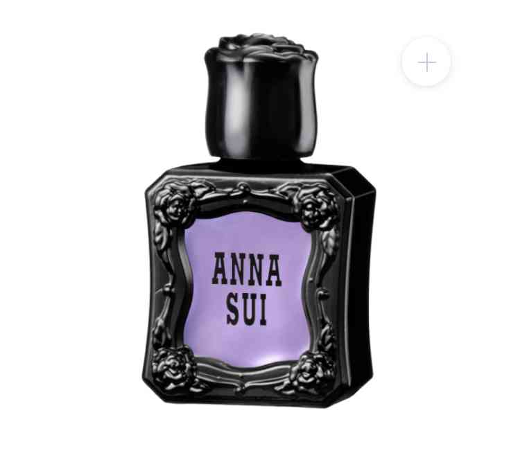 『鬼滅の刃』と『ANNA SUI』の初コレクション登場！ 禰豆子と胡蝶姉妹をイメージした、 蝶や薔薇モチーフのバッグやアクセサリーなど全48アイテム