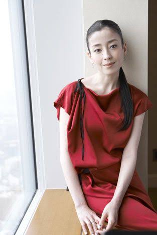 宮沢りえ「普通の人がマネしたらヤケド」マッシュルームヘア姿