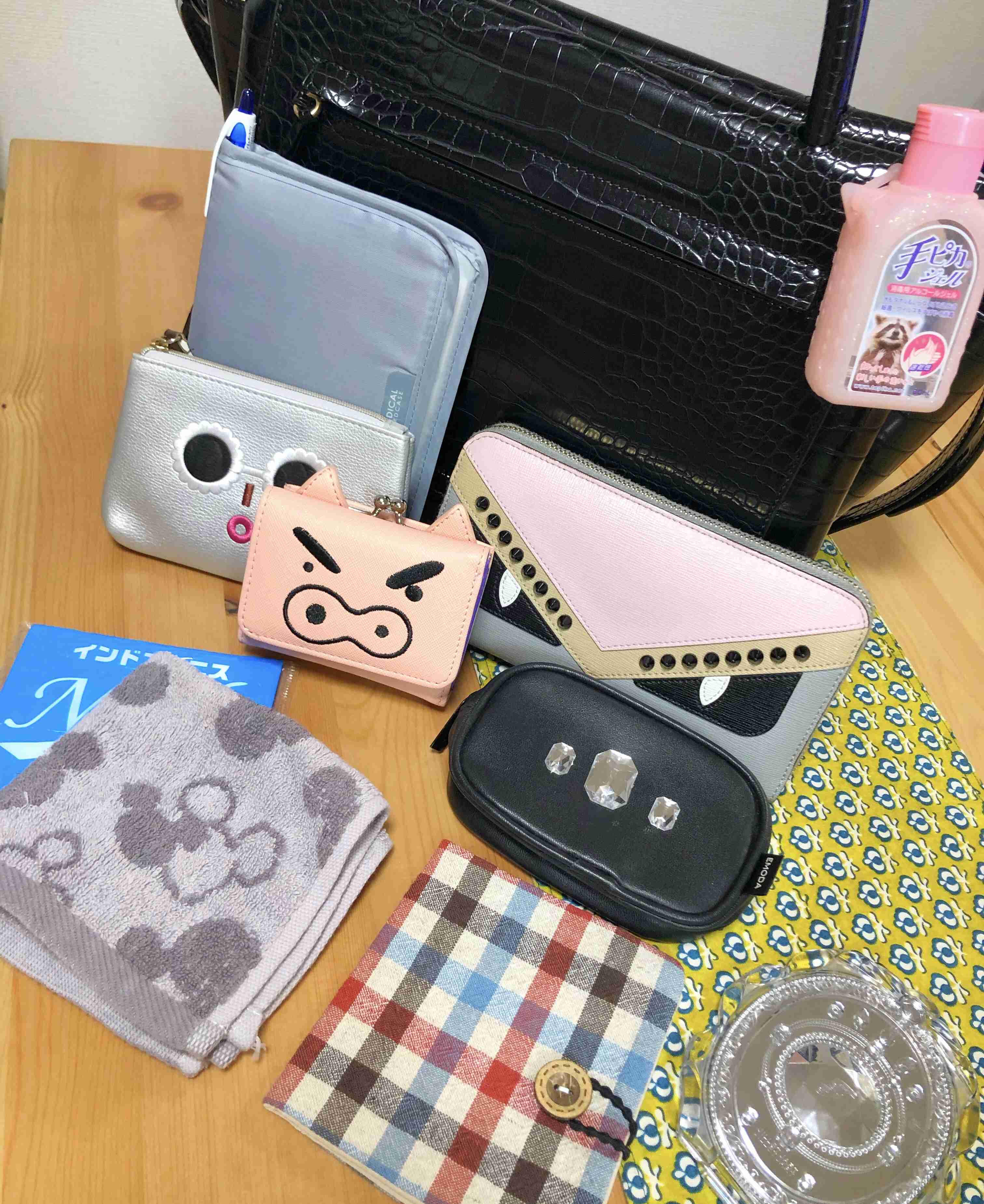 バッグの中身を見せて下さい 冬 ガールズちゃんねる Girls Channel