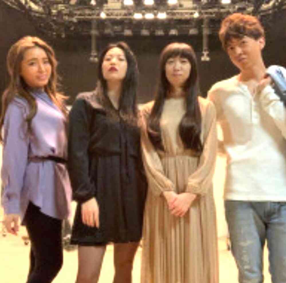 木村拓哉、スタイリッシュな髪色&貫禄のタキシード姿で「anan」表紙