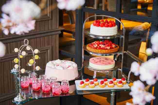 お金持ちの友達の家で出て来そうなお菓子の写真を貼ろう！