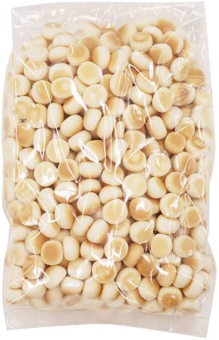 お金持ちの友達の家で出て来そうなお菓子の写真を貼ろう！