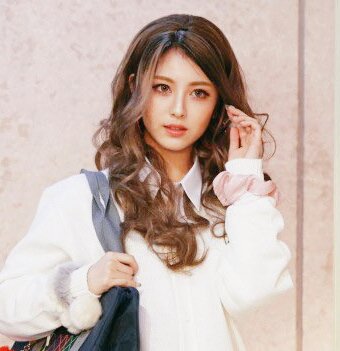 浜辺美波、コントで“ギャル”初挑戦「“今までで一番かわいい”って言われました」